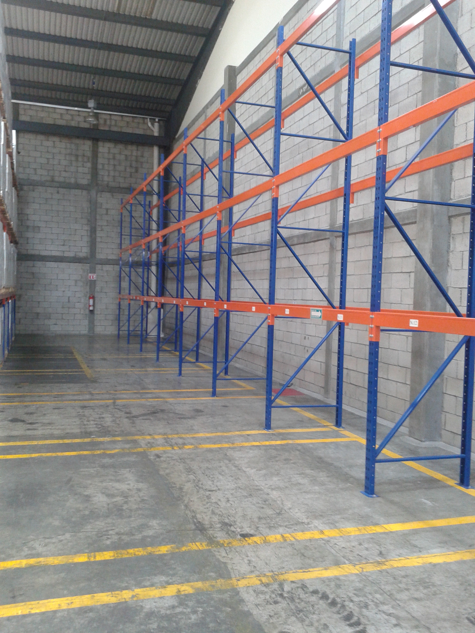 RACK SELECTIVO – ESTANTES Y RACKS HCH INDUSTRIAL